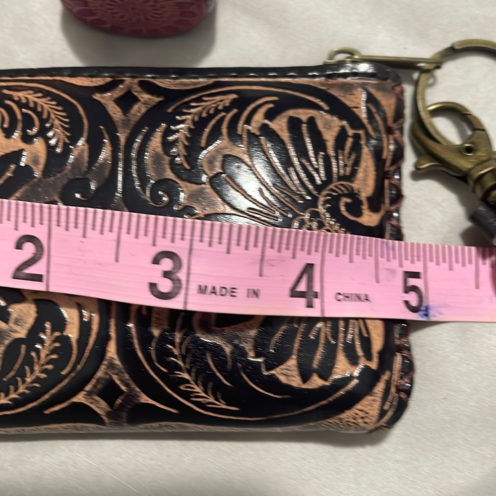 Women's Mini bag Charms and Keychain Set, NWT & NWOT Embossed & Detailed - Picture 6 of 15